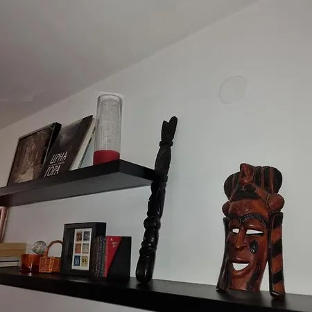 One Bedroom Centre *